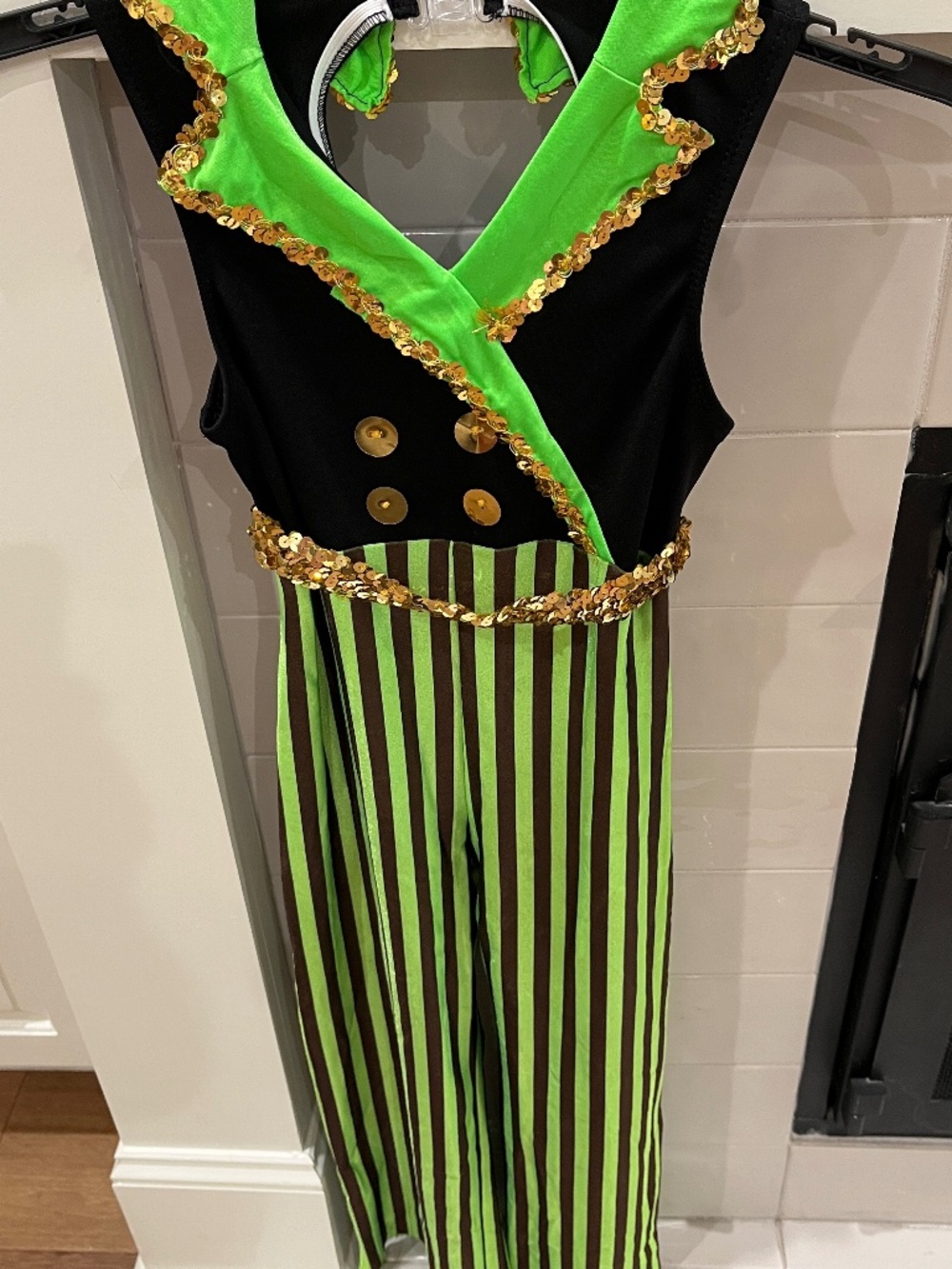 Curtain Call childโs dance costume size medium